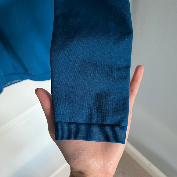 Odlo Men's Compression Top Size Small - Picture 4 of 7